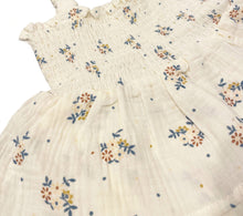 Load image into Gallery viewer, English Garden Skirted Bubble
