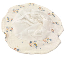 Load image into Gallery viewer, English Garden Skirted Bubble