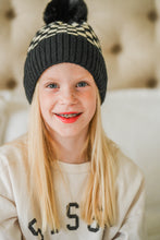 Load image into Gallery viewer, CHECKER POM BEANIE - BLACK